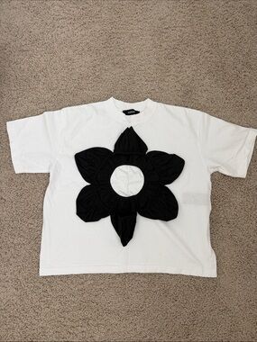 Meme White Tee with Black Flower Applique